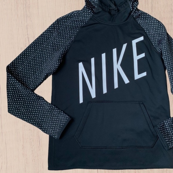 Women's Black Nike dri-fit hoodie - Picture 6 of 10